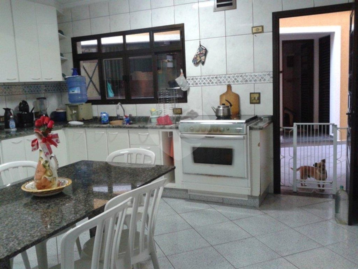 Sobrado à venda com 3 quartos, sendo 1 suíte, em Tremembé, São Paulo, SP