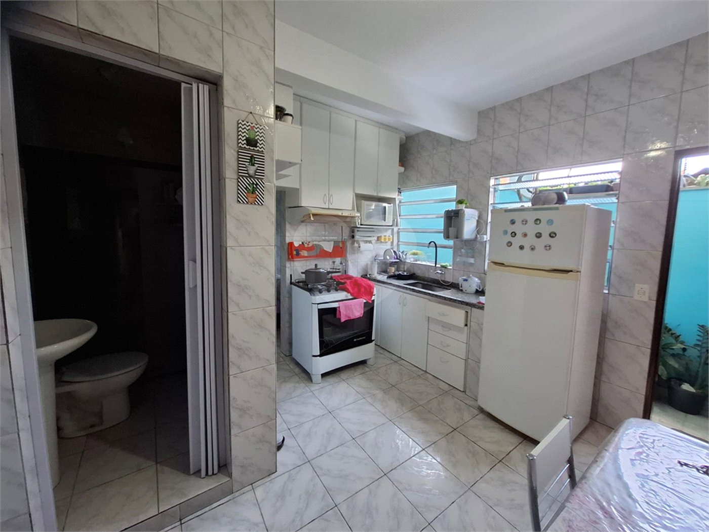 Sobrado à venda com 3 quartos, sendo 1 suíte, em Tremembé, São Paulo, SP