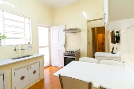 Casa à venda com 3 quartos, sendo 1 suíte, em Perdizes, São Paulo, SP