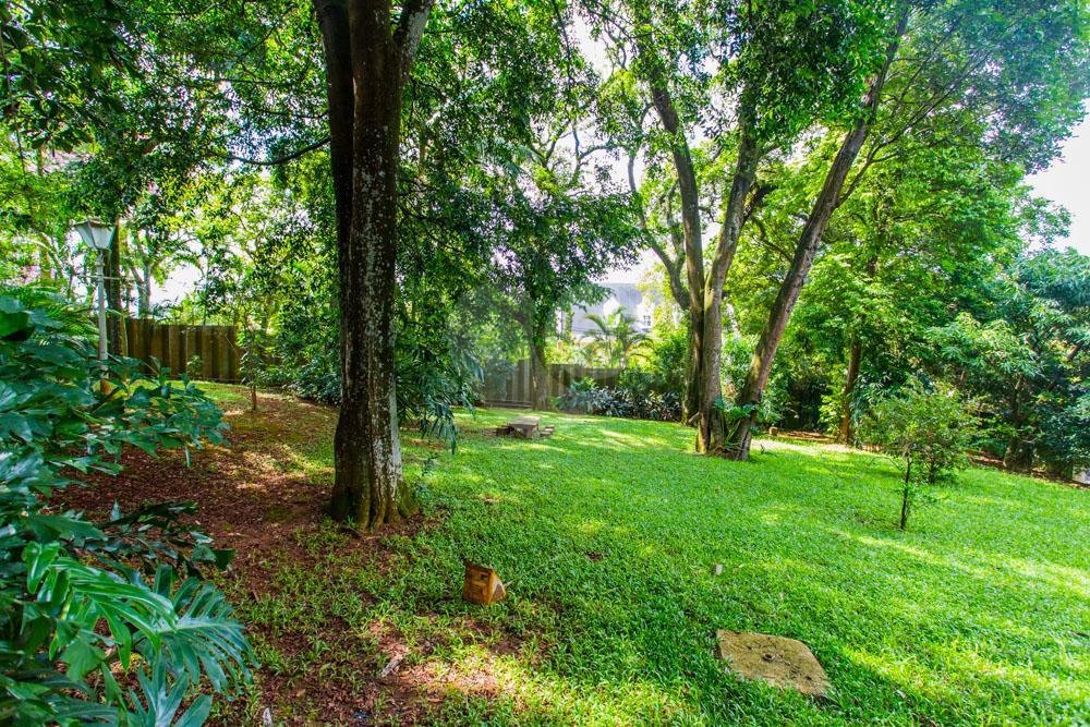 Casa para alugar com 4 suítes no condomínio Chácara Flora, São Paulo - SP