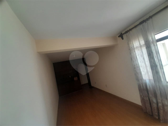 Apartamento à venda com 3 quartos, sendo 1 suíte,  no Centro, Serra Negra, SP