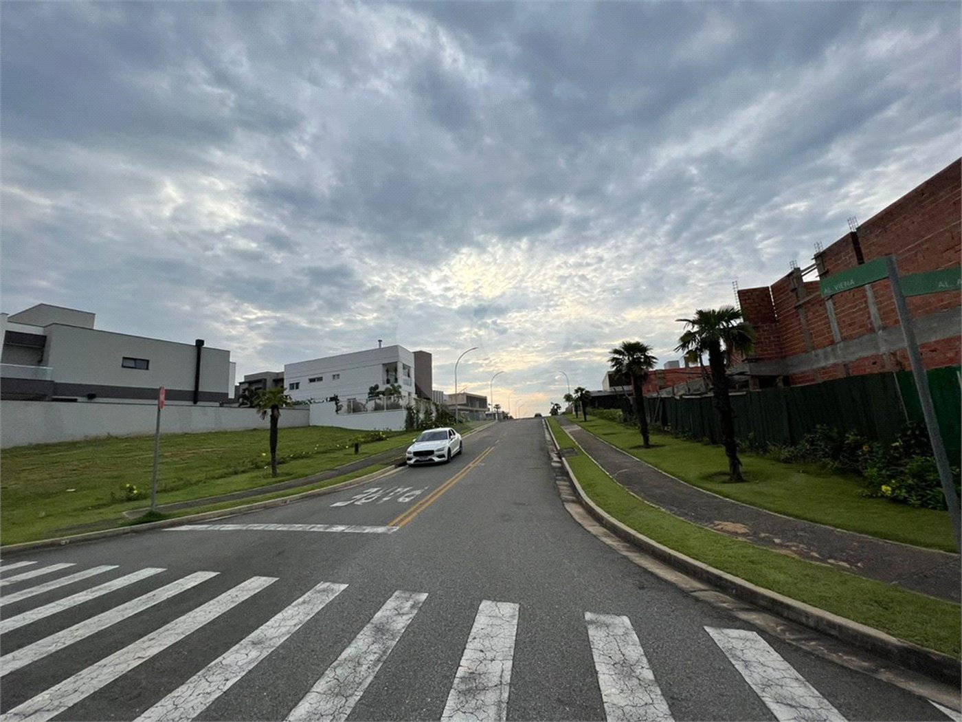 Terreno à venda no condomínio Alphaville Iii, Votorantim - SP