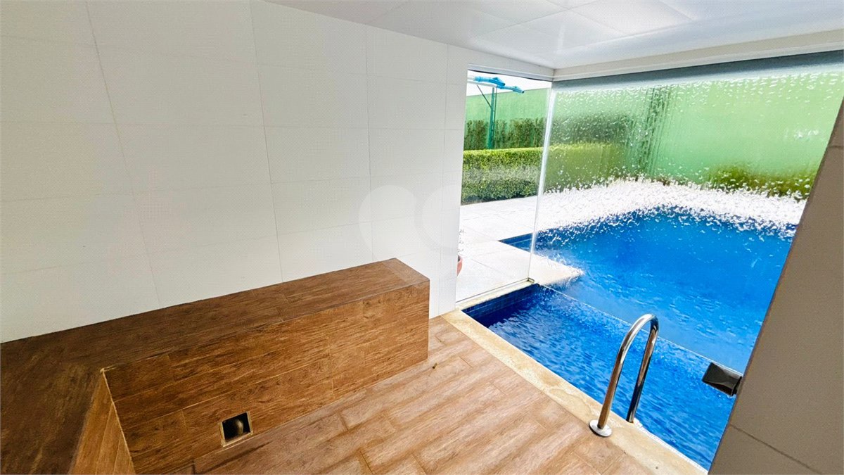 Casa à venda com 4 suítes no condomínio Dos Lagos, Itupeva - SP