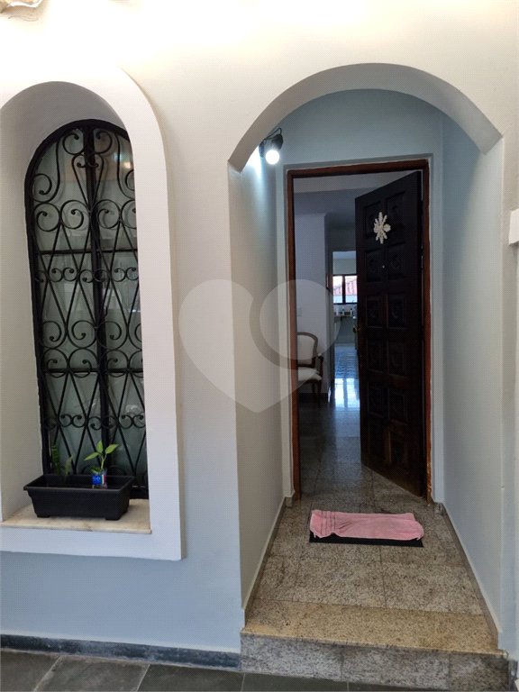 Sobrado à venda com 3 quartos em Bortolândia, São Paulo, SP