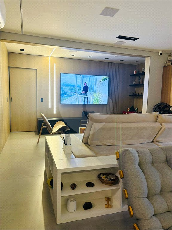 Apartamento à venda com 3 quartos, sendo 1 suíte, em Vila Paulicéia, São Paulo, SP