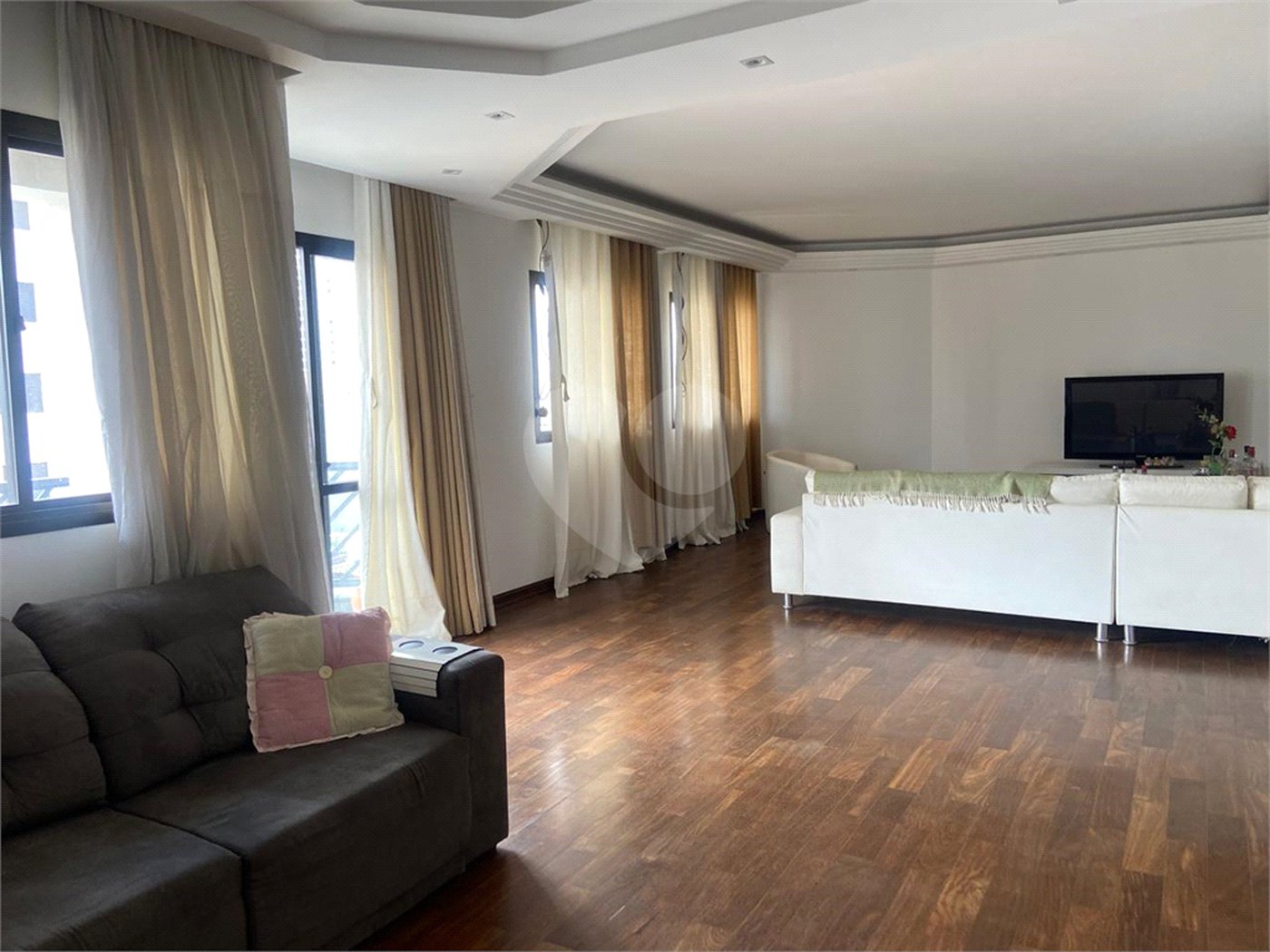 Apartamento à venda com 3 suítes em Tatuapé, São Paulo, SP