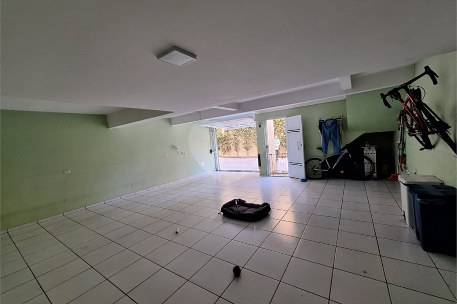 Casa à venda com 3 quartos, sendo 1 suíte, no condomínio Villaggio Tronchim, São Paulo - SP