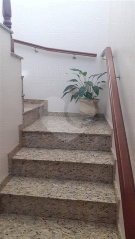Sobrado à venda com 3 suítes em Jardim Vila Galvão, Guarulhos, SP
