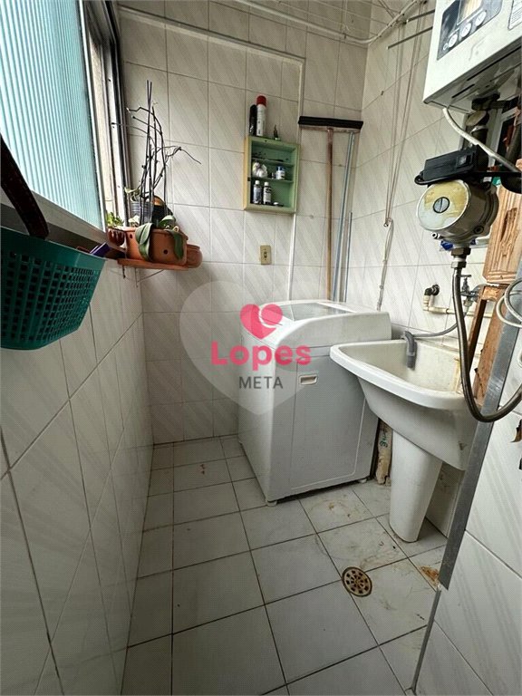 Apartamento à venda com 2 quartos em Vila Zizinha, São José dos Campos, SP