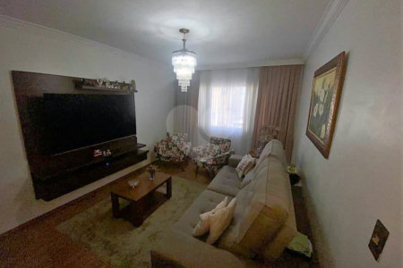 Sobrado à venda com 3 quartos, sendo 1 suíte, em Vila Nivi, São Paulo, SP