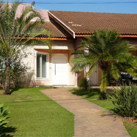 Casa para alugar com 4 quartos, sendo 2 suítes, no condomínio Mont Serrat, Salto - SP