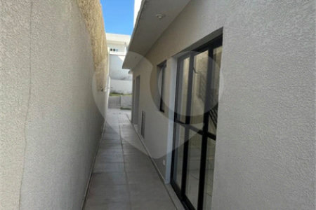 Sobrado à venda ou para alugar com 3 quartos, sendo 1 suíte, em Jardim dos Pinheiros, Atibaia, SP