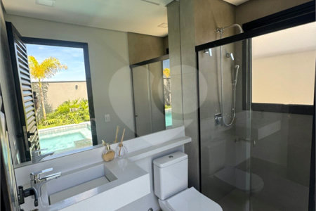 Casa à venda com 4 suítes no condomínio Villas do Golf, Itu - SP
