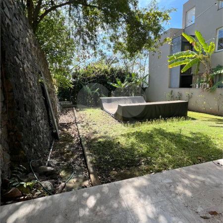 Terreno à venda no condomínio Jardim Vitória Régia, São Paulo - SP