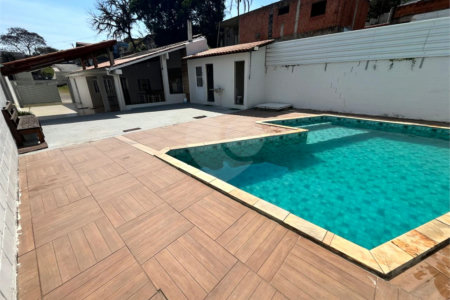 Casa à venda com 2 quartos em Vila Jeriva, Várzea Paulista, SP