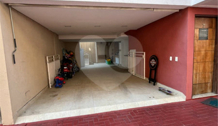 Casa à venda com 3 quartos, sendo 1 suíte,  no condomínio Vila Siqueira, São Paulo - SP
