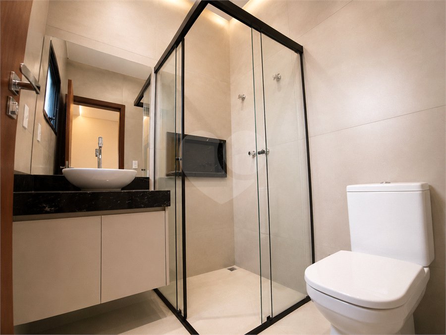 Casa à venda com 3 suítes no condomínio Residencial Chácara Ondina, Sorocaba - SP