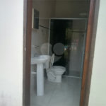 Casa à venda com 4 quartos, sendo 1 suíte,  no condomínio Village da Serra, Araçoiaba da Serra - SP