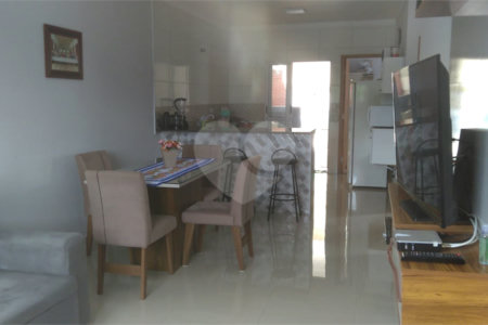 Casa Térrea à venda com 3 quartos, sendo 1 suíte,  em Jardim Estância Brasil, Atibaia, SP