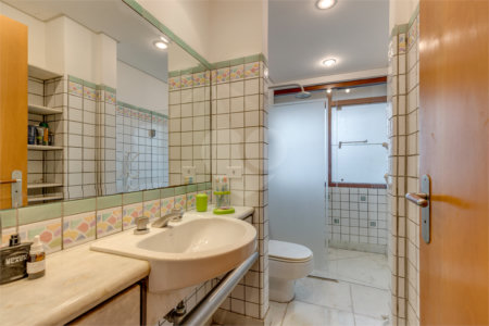 Casa à venda com 5 quartos, sendo 4 suítes, em Alto da Boa Vista, São Paulo, SP