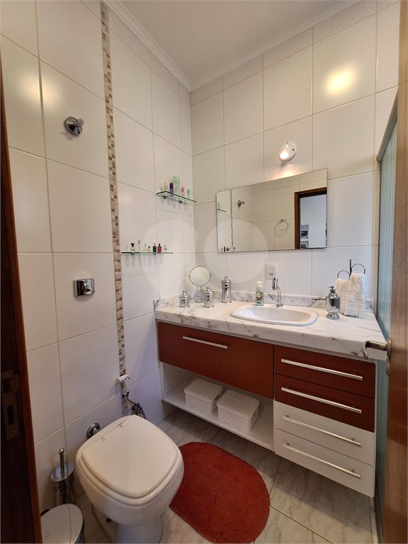Casa à venda com 3 suítes no condomínio Residencial Villa Di Treviso, Vinhedo - SP