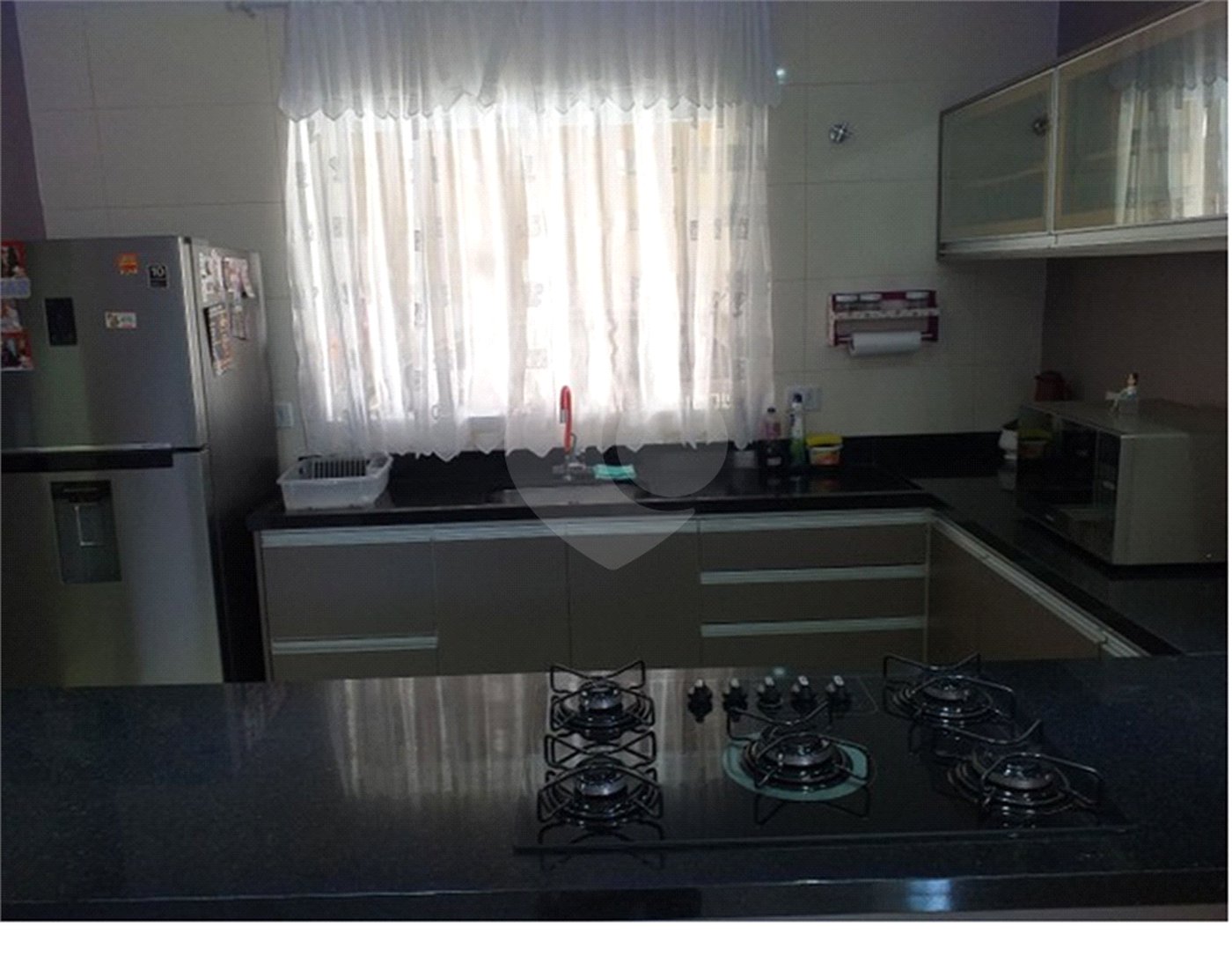 Casa à venda com 3 quartos, sendo 1 suíte, no condomínio Mirante da Mantiqueira, Mairiporã - SP