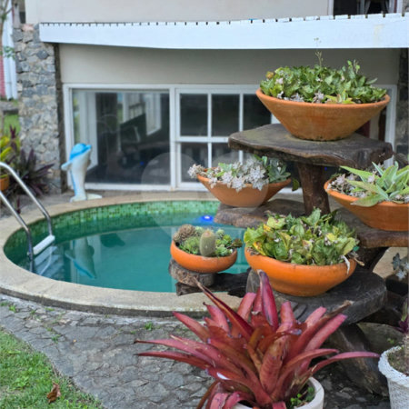Casa à venda com 5 quartos, sendo 1 suíte,  em Praia Rasa, Armação dos Búzios, RJ