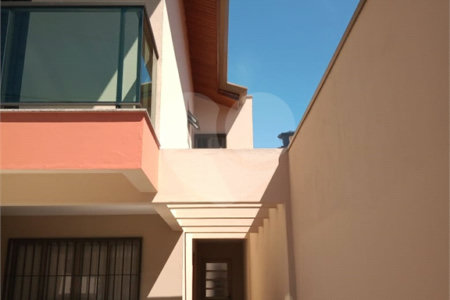 Casa à venda com 3 quartos, sendo 1 suíte, em Jardim Pirajussara, São Paulo, SP