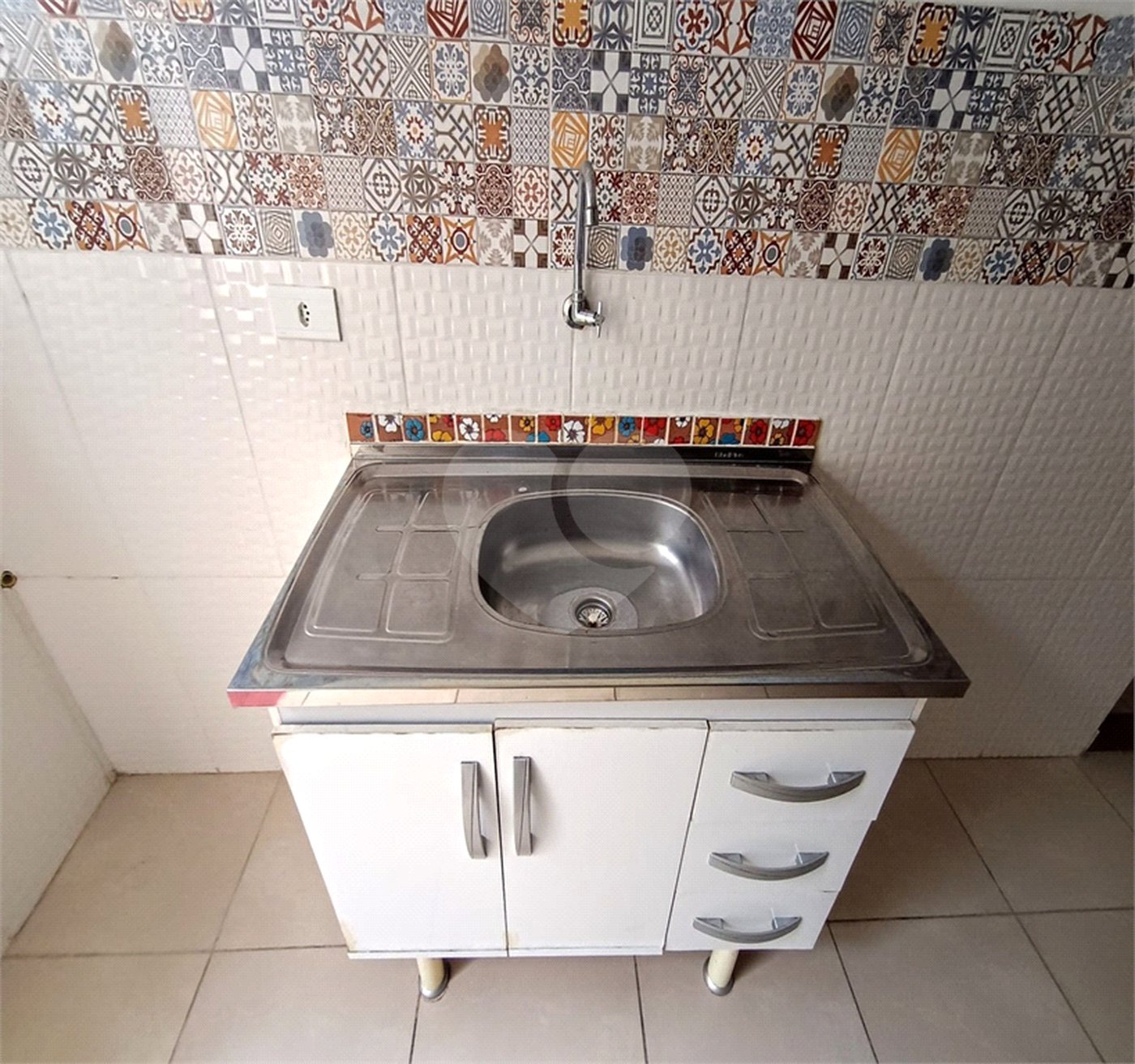 Casa para alugar com 1 quarto no condomínio Cond R Claudio Rodrigues Lopes, São Paulo - SP