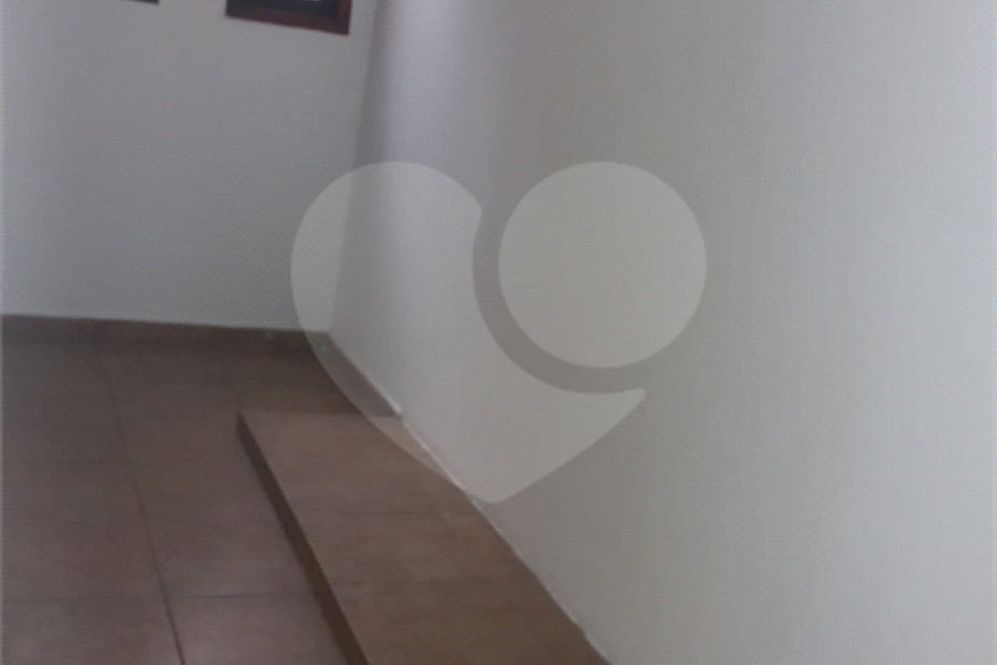 Sobrado à venda com 4 quartos, sendo 1 suíte, em Vila Mazzei, São Paulo, SP