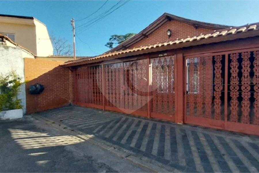 Casa à venda com 3 quartos, sendo 1 suíte, em Vila Scarpelli, Santo André, SP