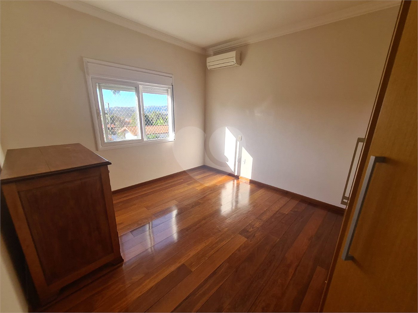 Casa à venda com 3 suítes no condomínio Vinhas da Vista Alegre - Lado Sede, Vinhedo - SP