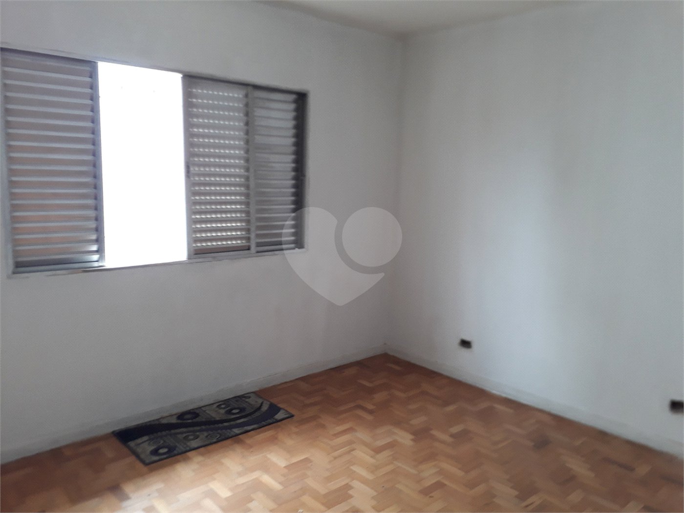 Sobrado à venda com 3 quartos, sendo 1 suíte, em Tremembé, São Paulo, SP