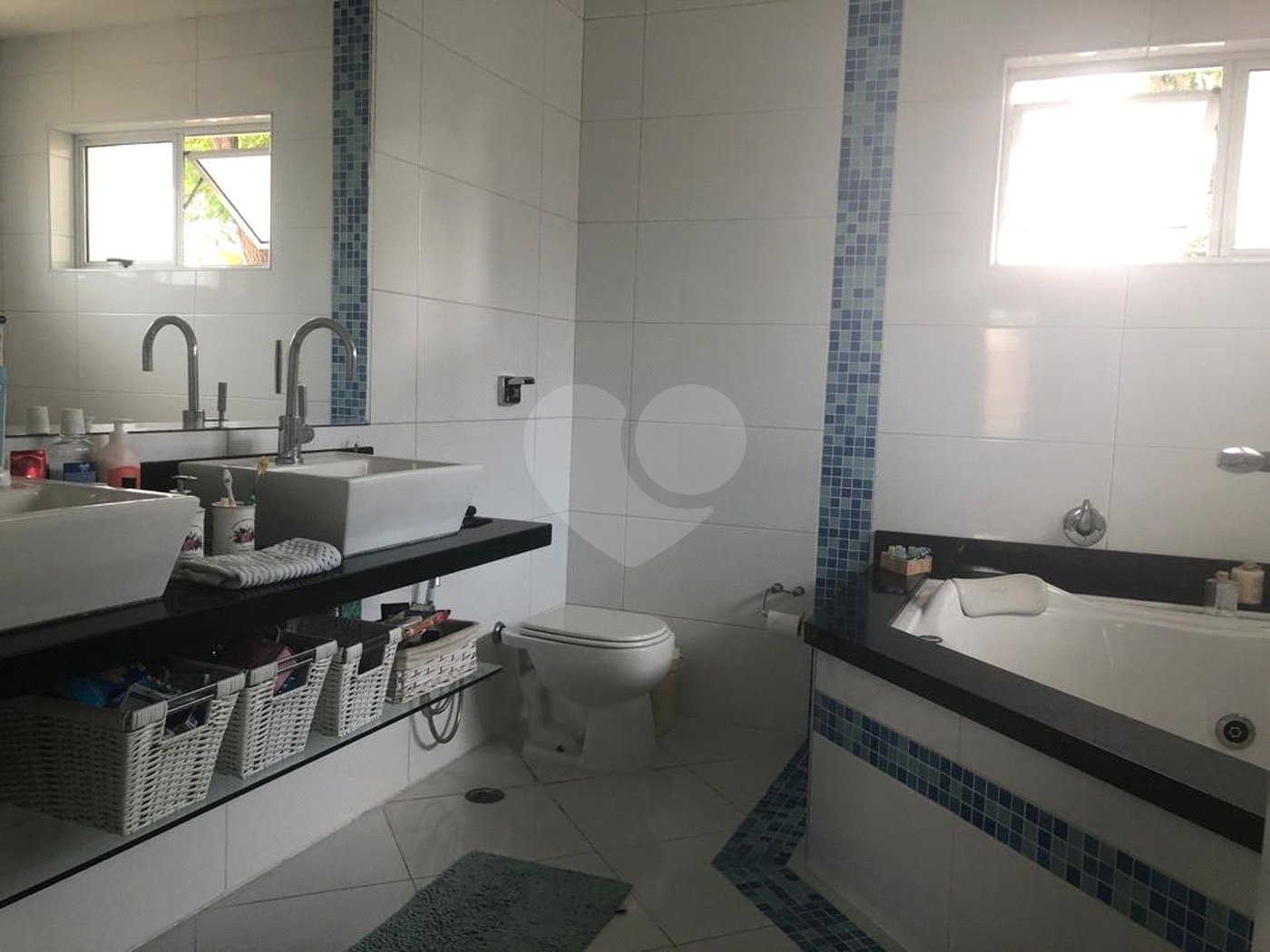 Sobrado à venda com 4 quartos, sendo 2 suítes, em Palmas do Tremembé, São Paulo, SP