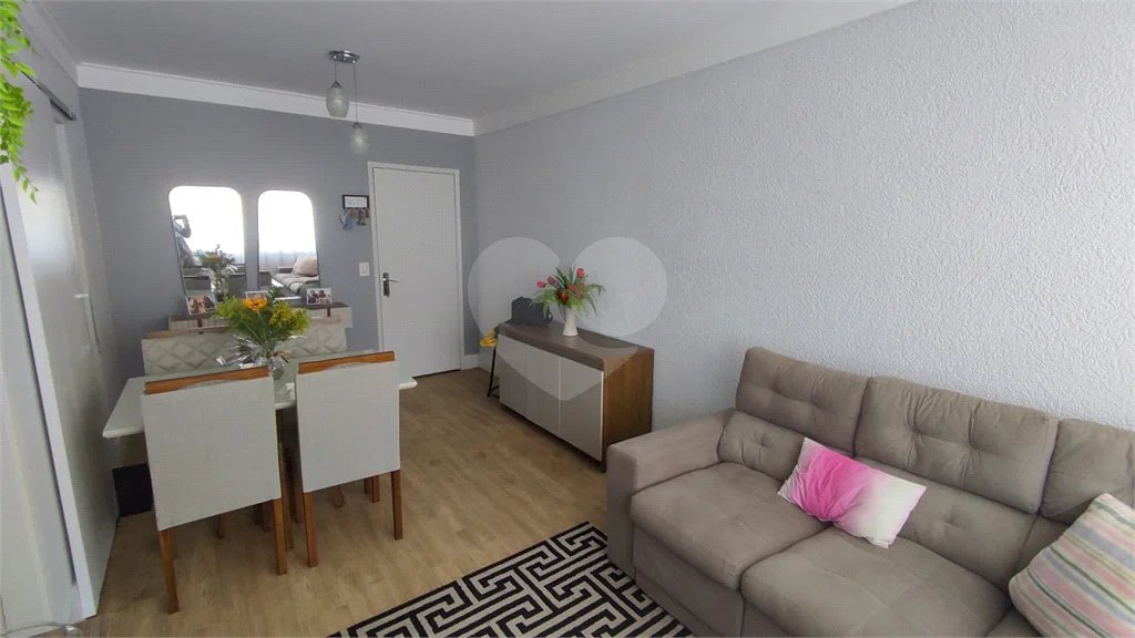 Apartamento Primoroso com 2 Quartos - Edifício Noiva da Colina