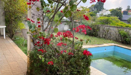 Sobrado à venda com 4 suítes em Morumbi, São Paulo, SP
