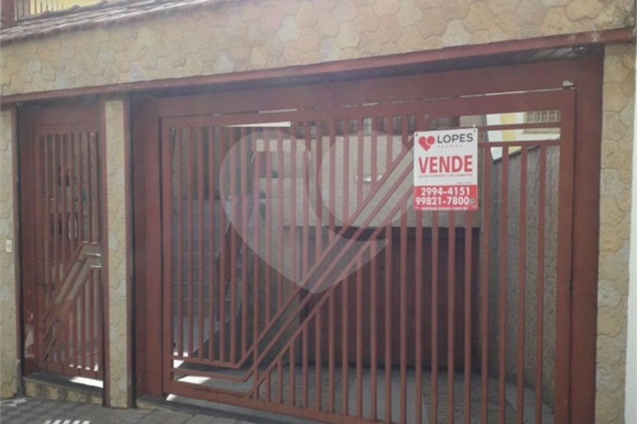 Sobrado à venda com 3 quartos, sendo 1 suíte, em Tremembé, São Paulo, SP