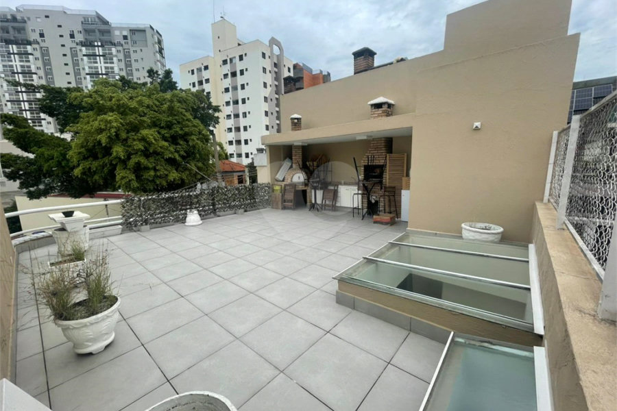 Casa à venda com 4 quartos, sendo 2 suítes, no condomínio Narandiba 23, São Paulo - SP