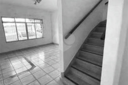 Sobrado à venda ou para alugar com 1 quarto em Vila Pompéia, São Paulo, SP