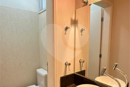 Indaiatuba- Villagio de Itaici- Venda - terreno 150,00 ms - construida 144, 15 ms - 3 dorms, 1 suite, sala, cozinha, wc - R$ 999.900,00 -Área de lazer conta com: Salão de festas - Piscina - Clube - Playground - Academia completamento bancário. Imóvel locado em setembro 2024, venda para investidor,