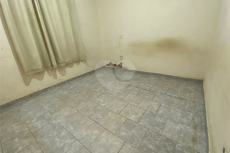 Casa à venda com 3 quartos, sendo 2 suítes, no Centro, Três Lagoas, MS