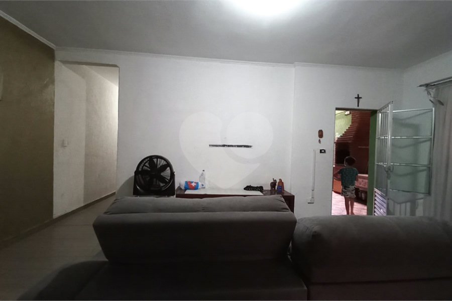 Sobrado à venda com 6 quartos, sendo 1 suíte,  em Vila Medeiros, São Paulo, SP