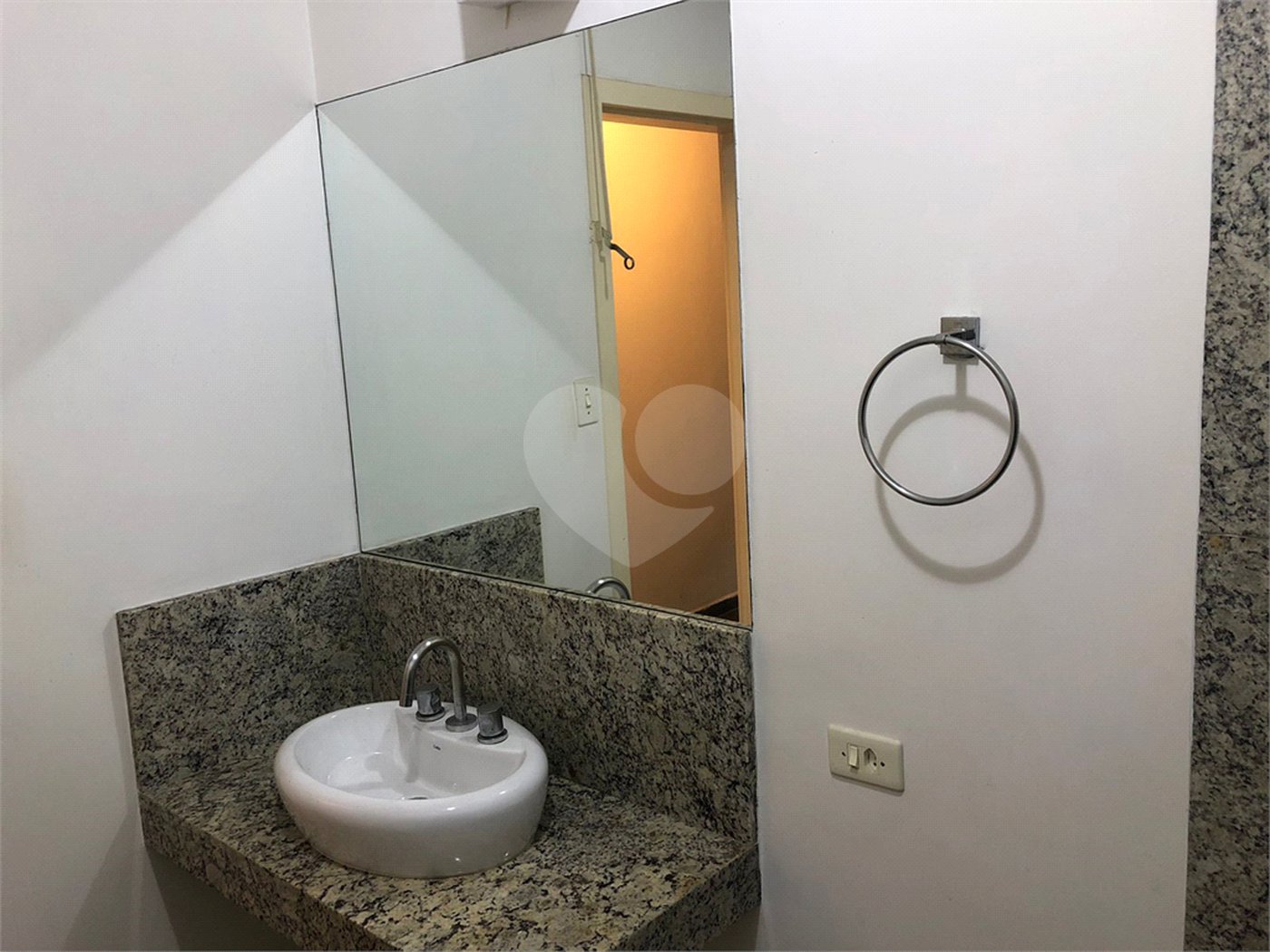 Casa Térrea à venda com 4 quartos, sendo 2 suítes, em Jardim das Bandeiras, São Paulo, SP