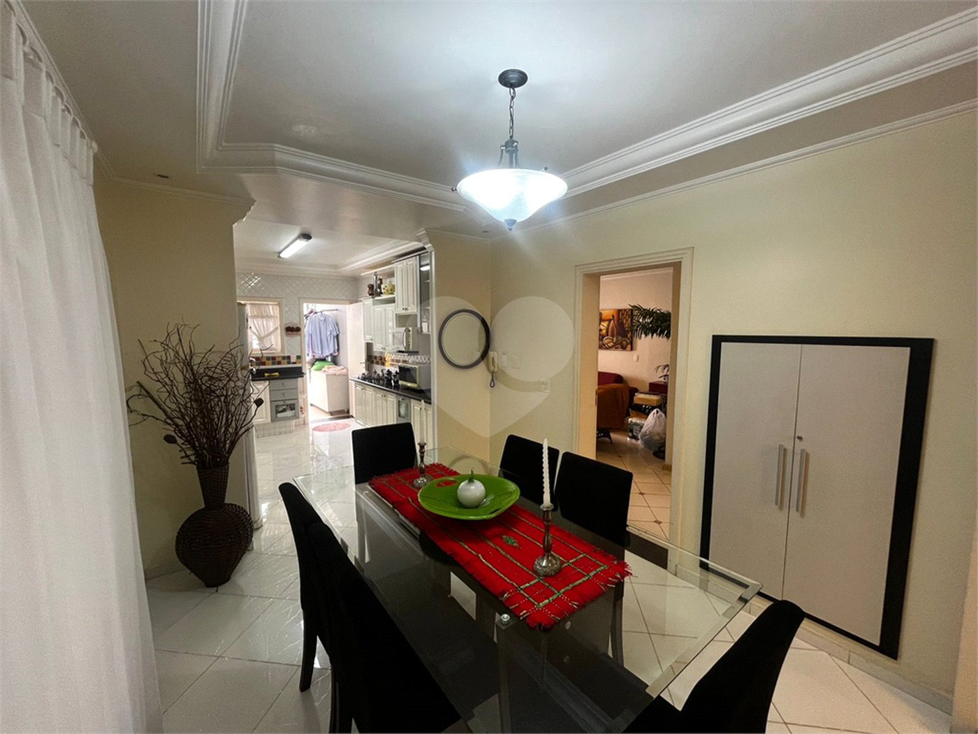 Casa à venda com 6 quartos, sendo 3 suítes, no Centro, Itapetininga, SP
