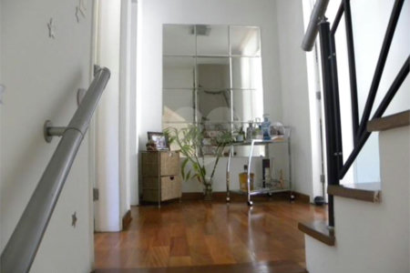 Casa à venda com 3 quartos, sendo 1 suíte, no condomínio Villas de São Francisco, São Paulo - SP