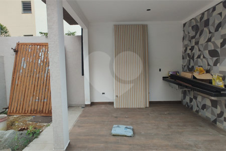 Casa Térrea à venda com 3 quartos, sendo 1 suíte,  em Nova Cerejeira, Atibaia, SP