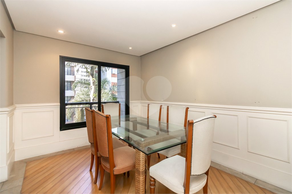 Apartamento à venda com 4 quartos, sendo 3 suítes, em Higienópolis, São Paulo, SP