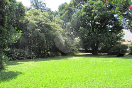 Terreno à venda com 1 quarto, sendo 3 suítes, em Granja Julieta, São Paulo, SP