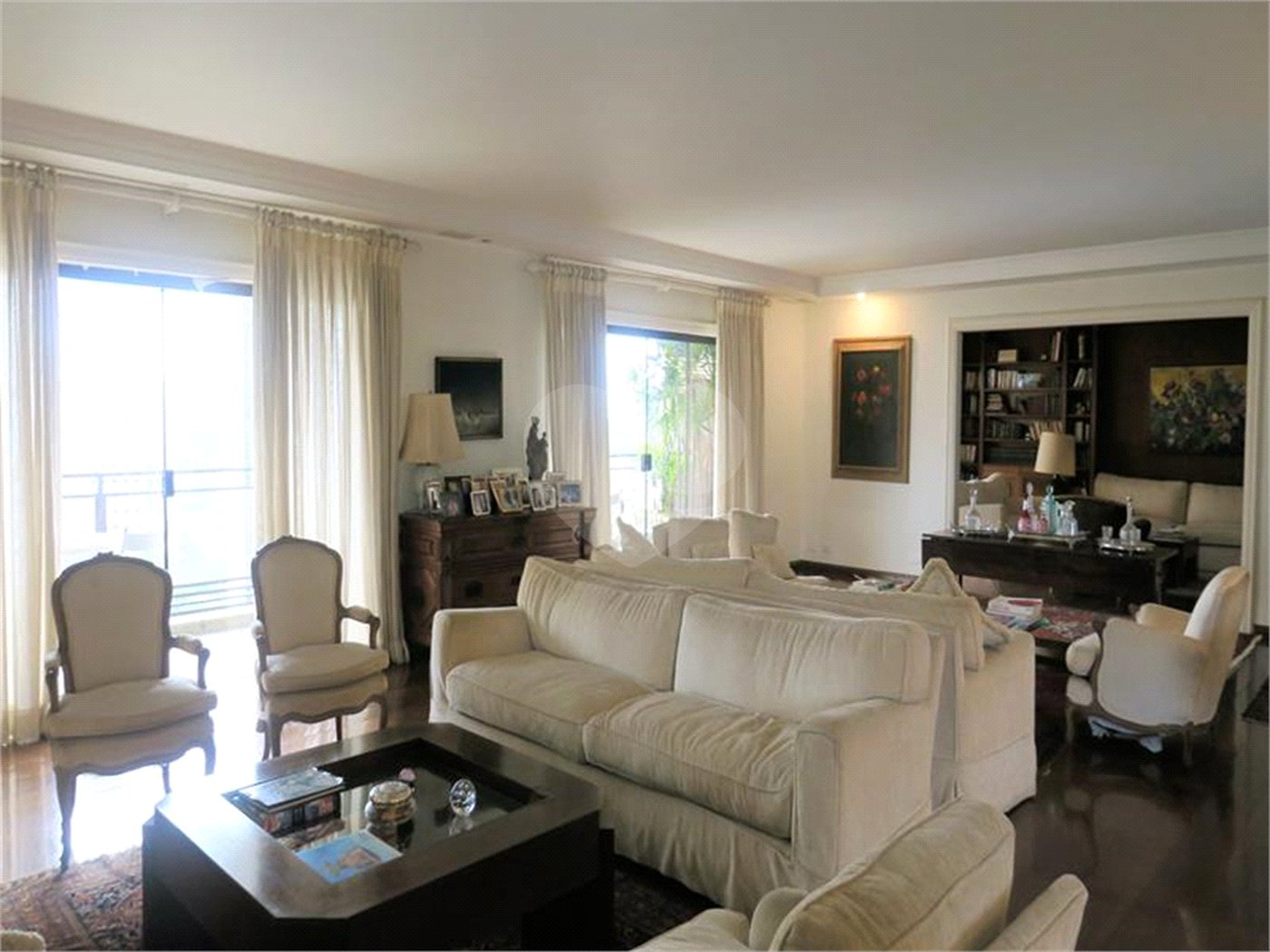 Apartamento à venda com 3 quartos, sendo 2 suítes, em Real Parque, São Paulo, SP
