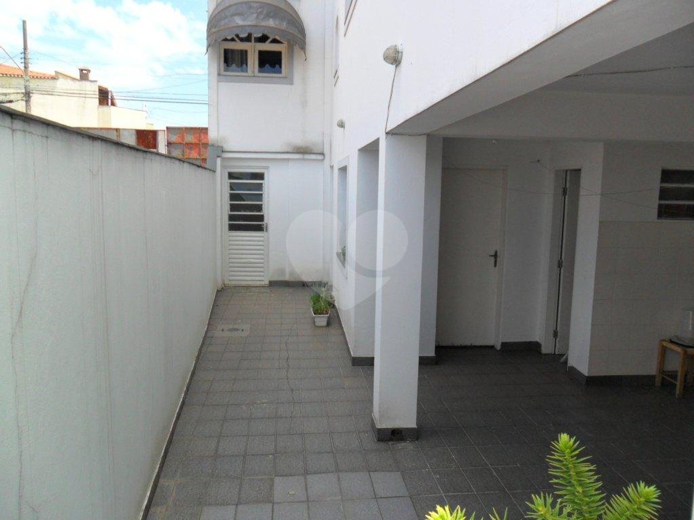Sobrado à venda com 3 quartos, sendo 1 suíte, em Vila Romero, São Paulo, SP